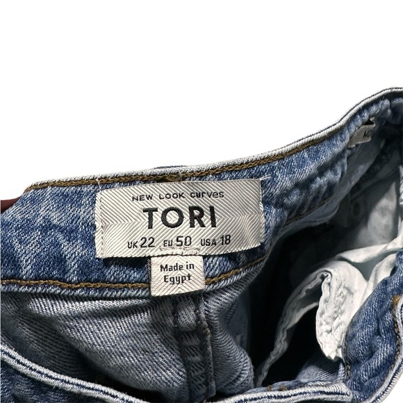 NEW LOOK CURVES TORI SIZE 18 MOM JEANS - Picture 6 of 6
